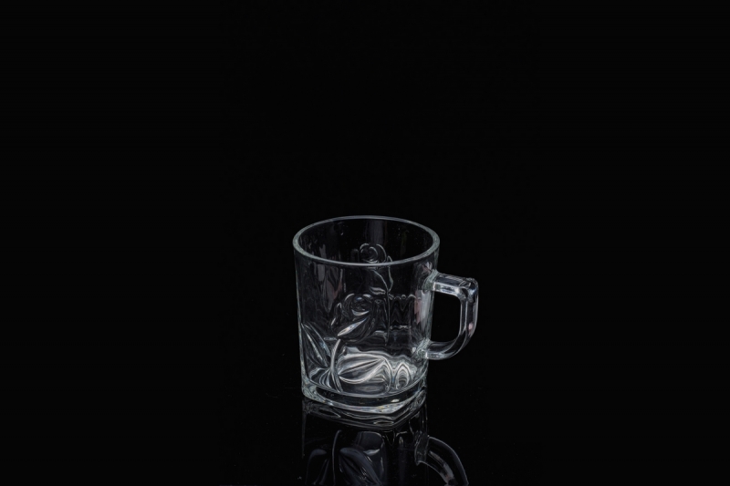 玻璃酒杯的耐熱性如何？玻璃能承受多高的溫度？
